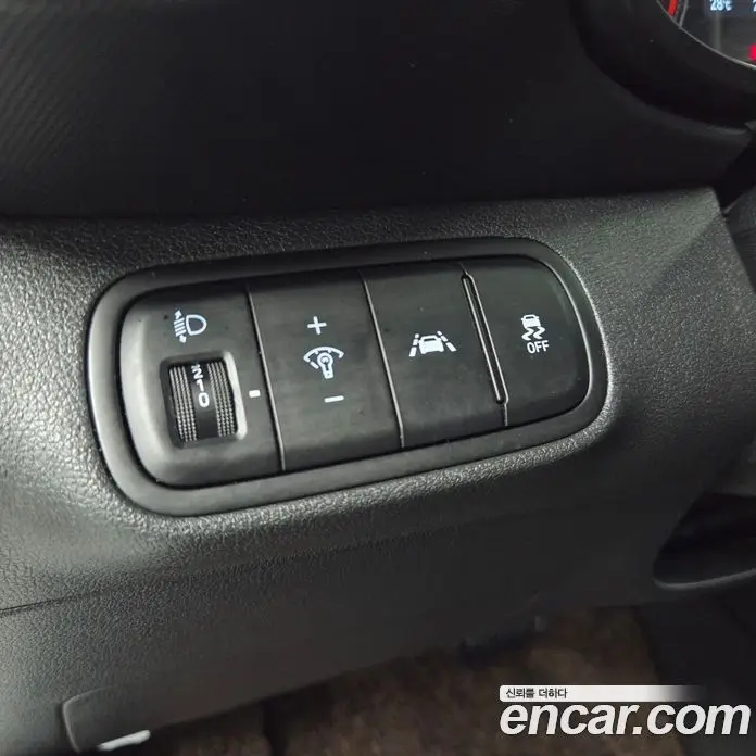 Hyundai Venue 2021 1.6 автомат (гидро), фото 7
