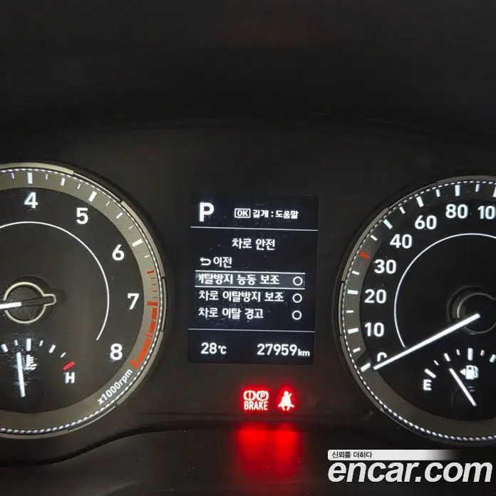 Hyundai Venue 2021 1.6 автомат (гидро), фото 9