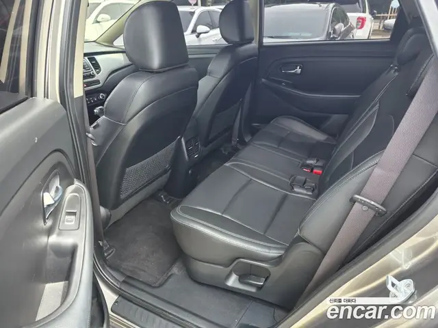 Kia Carens 2018 2.0 автомат (гидро), миниатюра 8 Kia Carens 2018 2.0 автомат (гидро), миниатюра 8