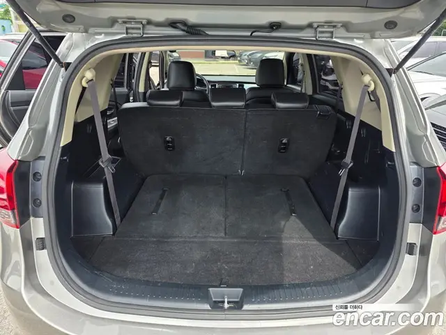 Kia Carens 2018 2.0 автомат (гидро), миниатюра 10 Kia Carens 2018 2.0 автомат (гидро), миниатюра 10