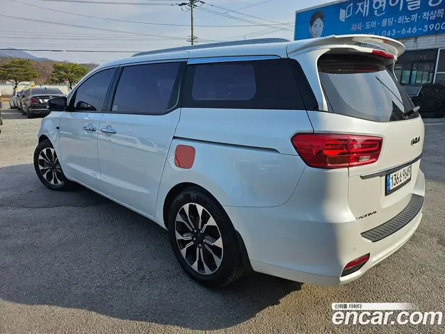 Kia Carnival 2018 2.2 автомат (гидро), миниатюра 4