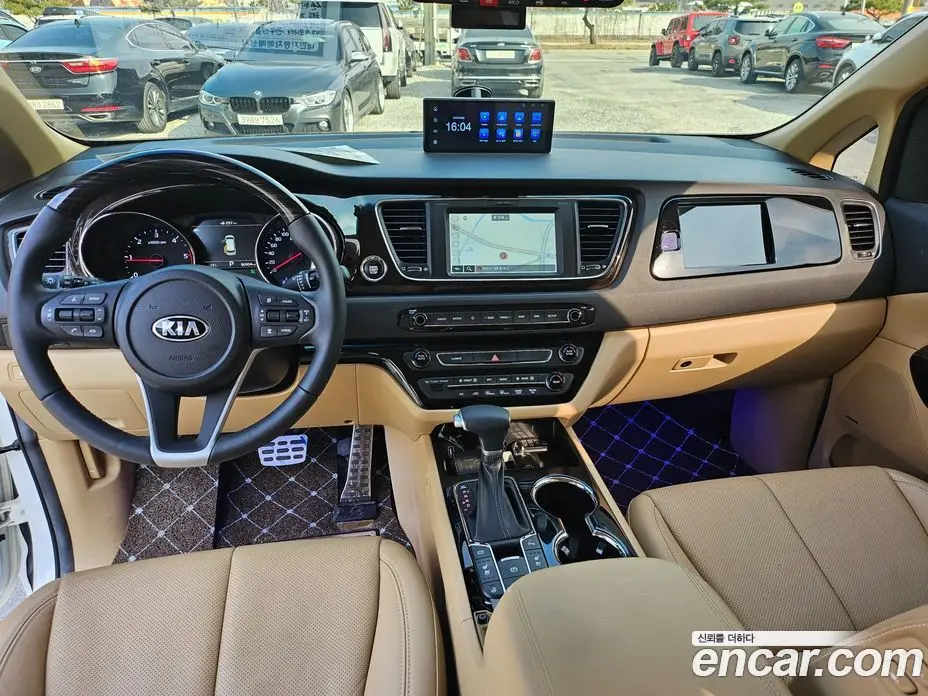 Kia Carnival 2018 2.2 автомат (гидро), фото 8