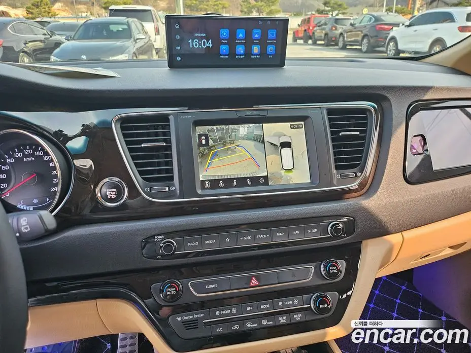 Kia Carnival 2018 2.2 автомат (гидро), фото 10