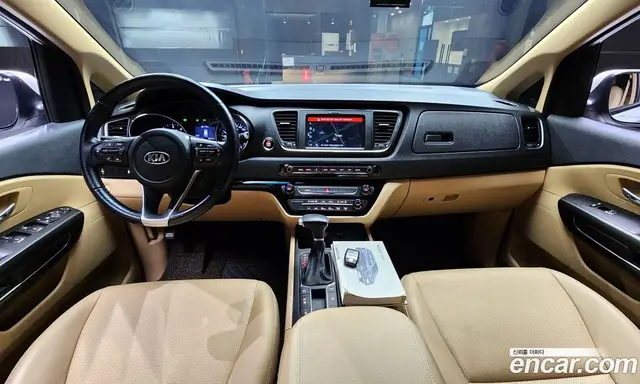 Kia Carnival 2020 2.2 автомат (гидро), миниатюра 6
