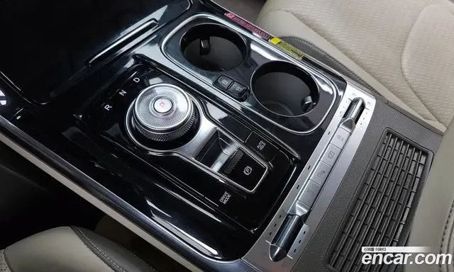 Kia Carnival 2021 2.2 автомат (гидро), миниатюра 12