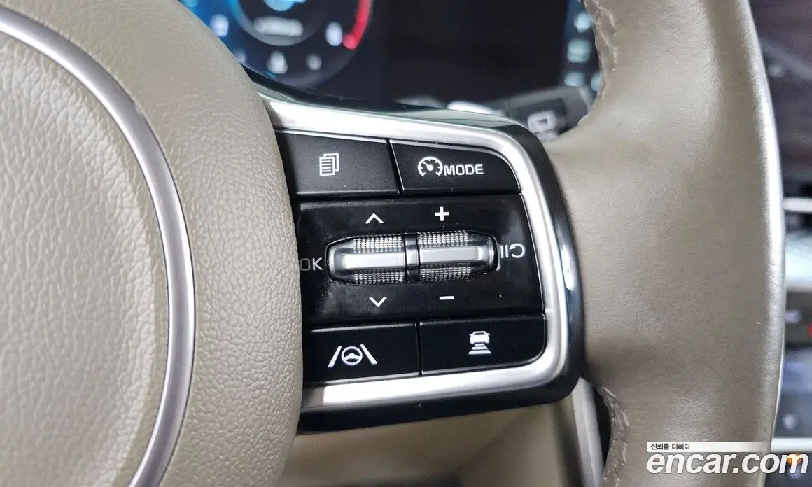 Kia Carnival 2021 2.2 автомат (гидро), фото 16 Kia Carnival 2021 2.2 автомат (гидро), фото 16
