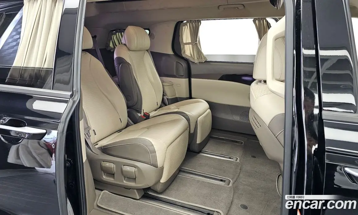 Kia Carnival 2021 2.2 автомат (гидро), фото 18 Kia Carnival 2021 2.2 автомат (гидро), фото 18
