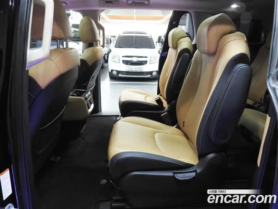 Kia Carnival 2022 2.2 автомат (гидро), фото 16