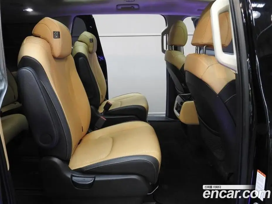 Kia Carnival 2022 2.2 автомат (гидро), фото 18