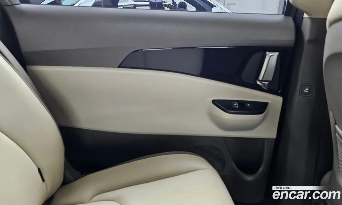 Kia Carnival 2023 2.2 автомат (гидро), фото 15
