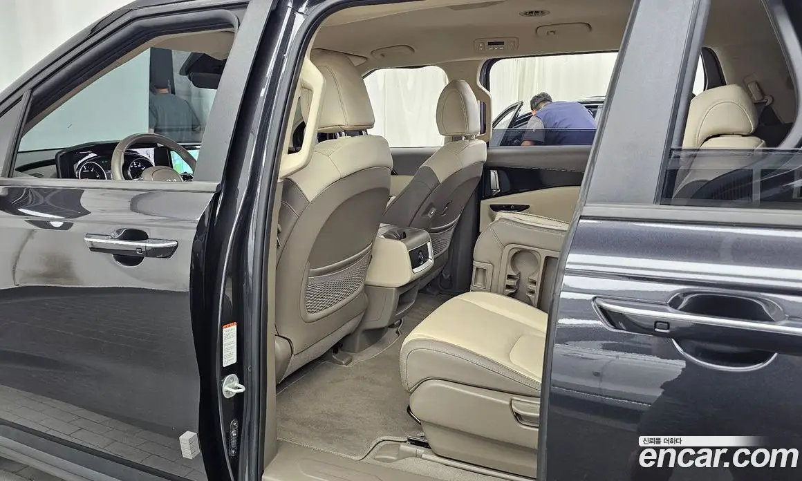 Kia Carnival 2023 2.2 автомат (гидро), фото 16