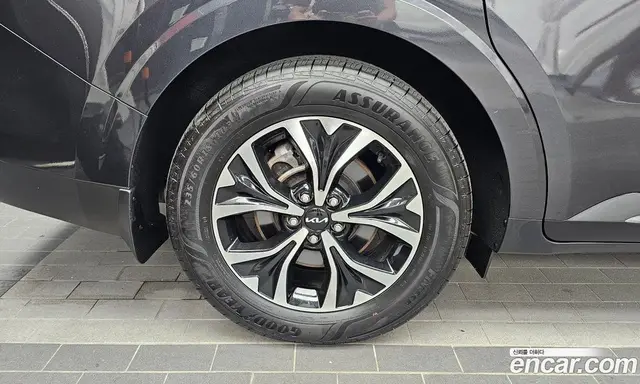 Kia Carnival 2023 2.2 автомат (гидро), миниатюра 5