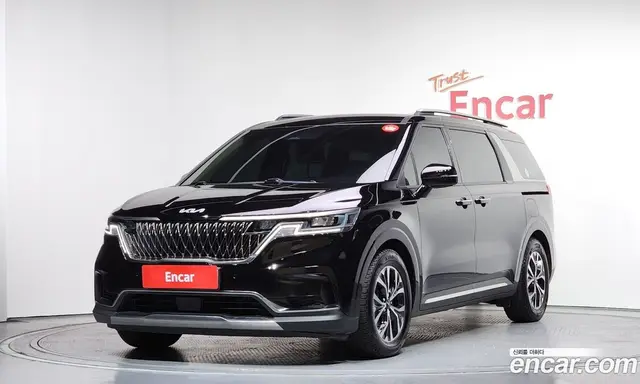 Kia Carnival, 2023, 65 328 км