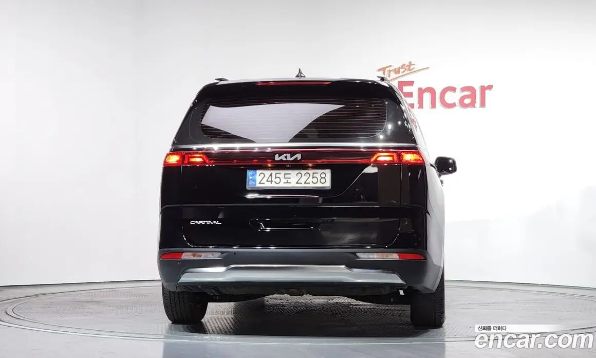 Kia Carnival 2023 2.2 автомат (гидро), фото 4 Kia Carnival 2023 2.2 автомат (гидро), фото 4