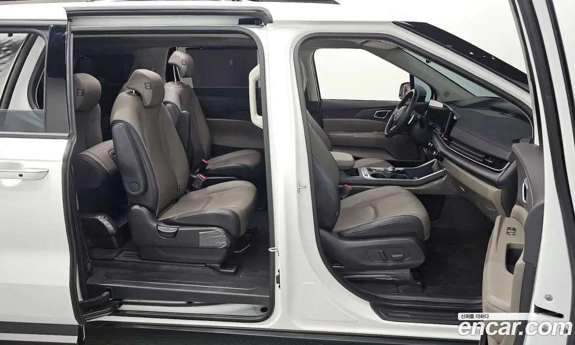 Kia Carnival 2024 2.2 автомат (гидро), фото 11 Kia Carnival 2024 2.2 автомат (гидро), фото 11