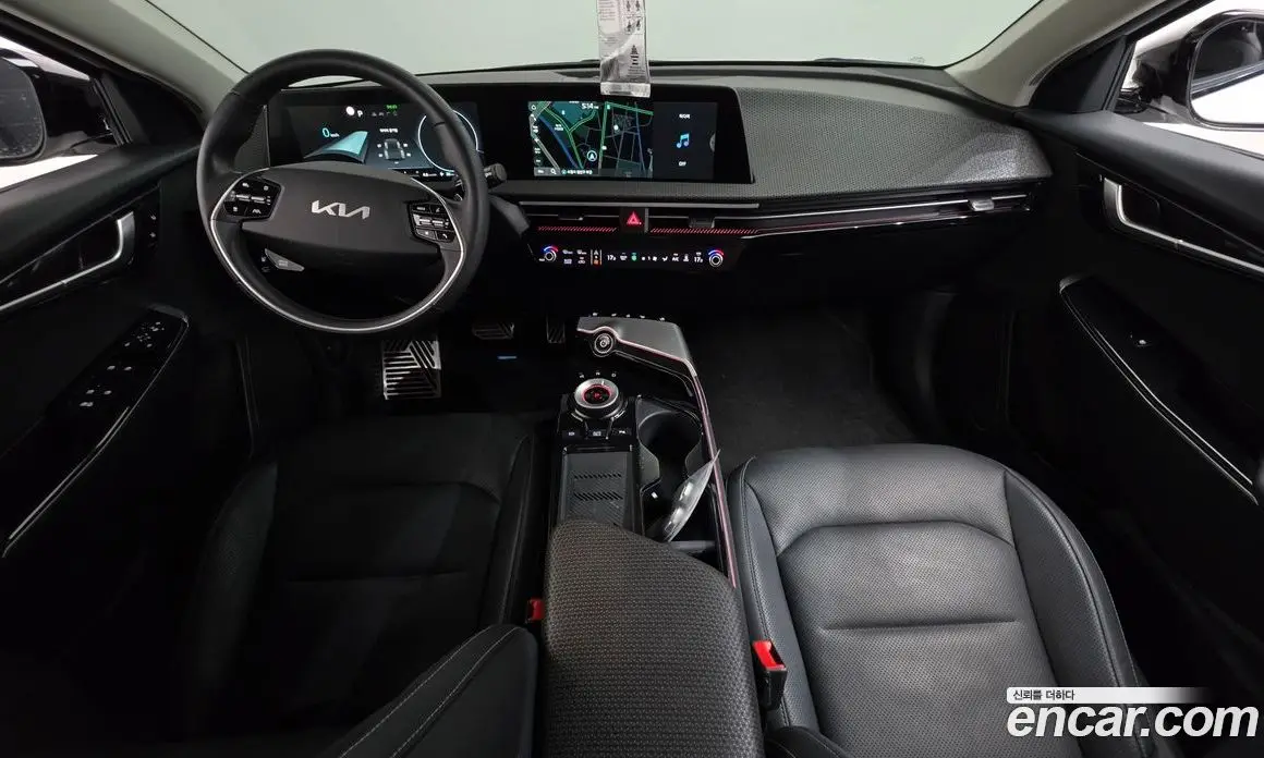 Kia EV6 2023 0.1 автомат (гидро), фото 10 Kia EV6 2023 0.1 автомат (гидро), фото 10