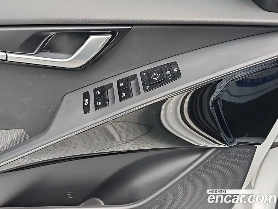 Kia Niro 2022 1.6 автомат (гидро), фото 18 Kia Niro 2022 1.6 автомат (гидро), фото 18
