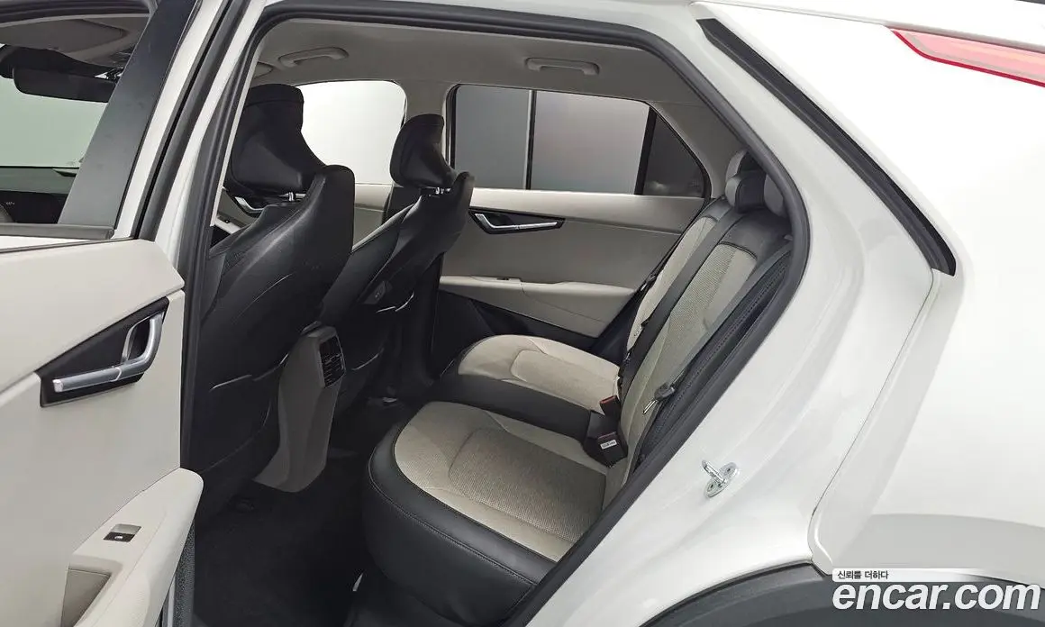 Kia Niro 2022 0.2 автомат (гидро), фото 18