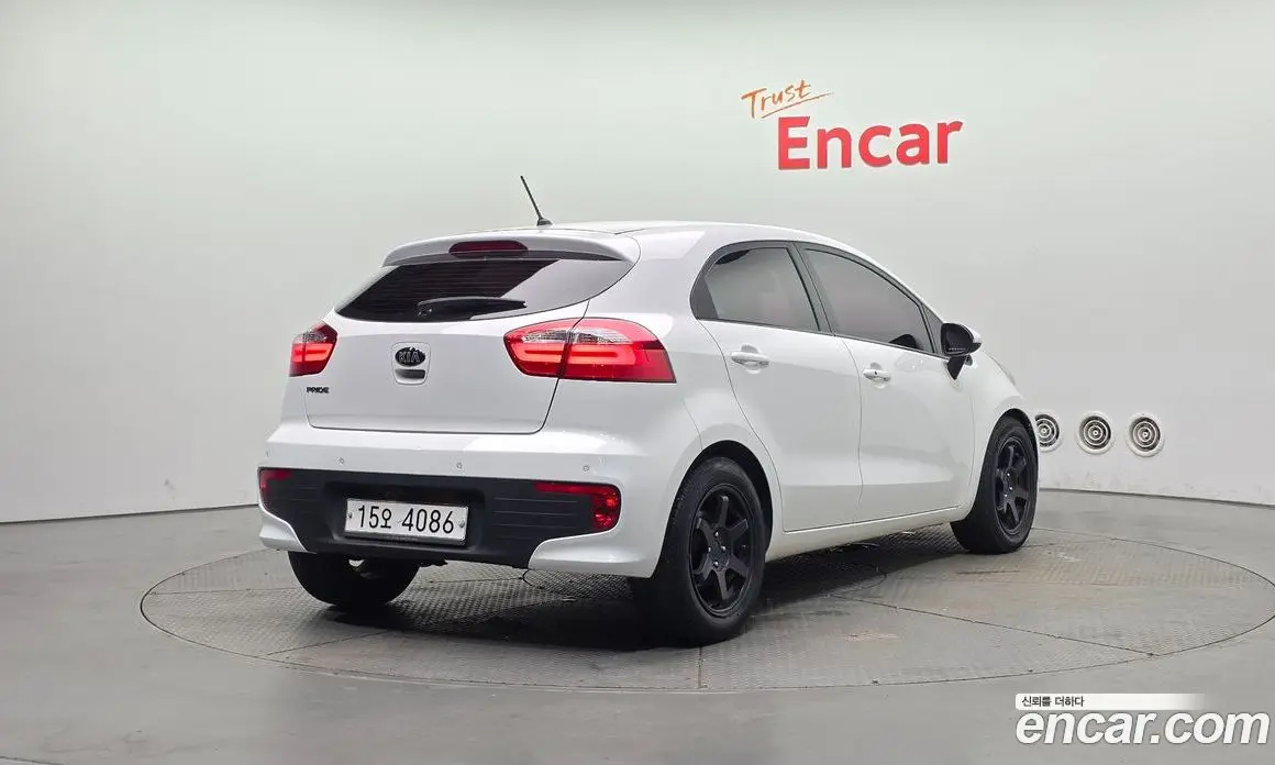 Kia Pride 2015 1.4 механика, фото 2 Kia Pride 2015 1.4 механика, фото 2