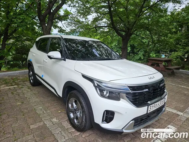 Kia Seltos 2023 2.0 автомат (гидро), миниатюра 7