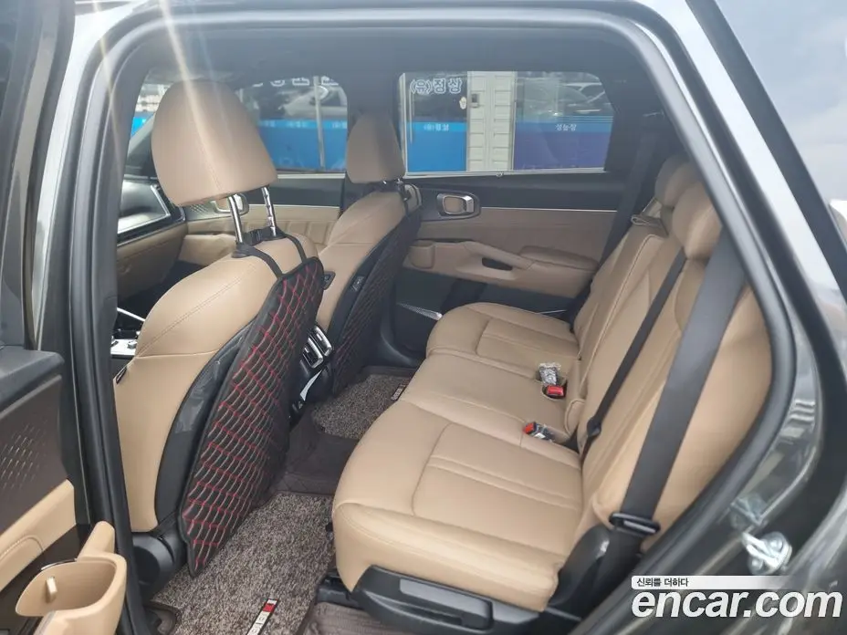 Kia Sorento 2025 2.5 автомат (гидро), фото 10 Kia Sorento 2025 2.5 автомат (гидро), фото 10