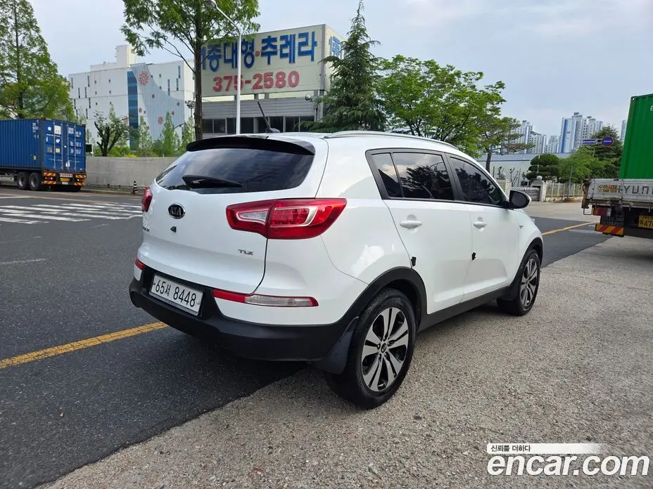 Kia Sportage 2011 2.0 автомат (гидро), фото 3