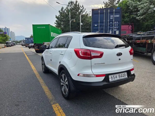 Kia Sportage 2011 2.0 автомат (гидро), миниатюра 5