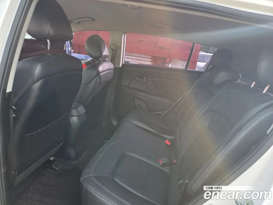 Kia Sportage 2011 2.0 автомат (гидро), фото 8