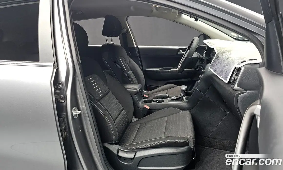 Kia Sportage 2016 1.7 автомат (гидро), фото 12