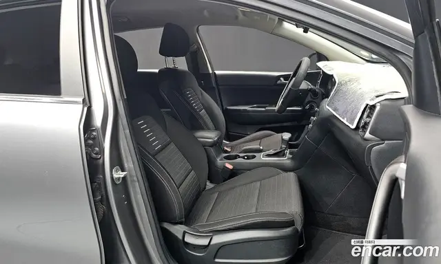 Kia Sportage 2016 1.7 автомат (гидро), миниатюра 12