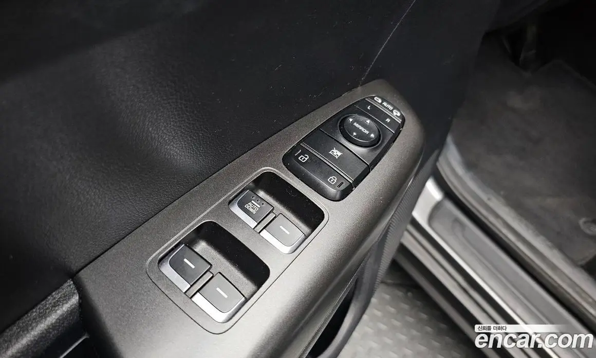Kia Sportage 2016 1.7 автомат (гидро), фото 18