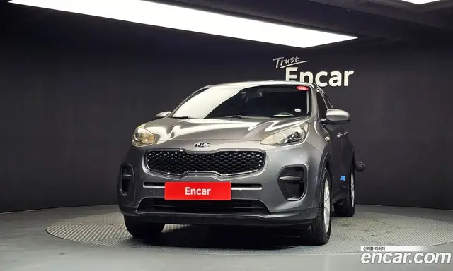 Kia Sportage 2016 1.7 автомат (гидро), миниатюра 3