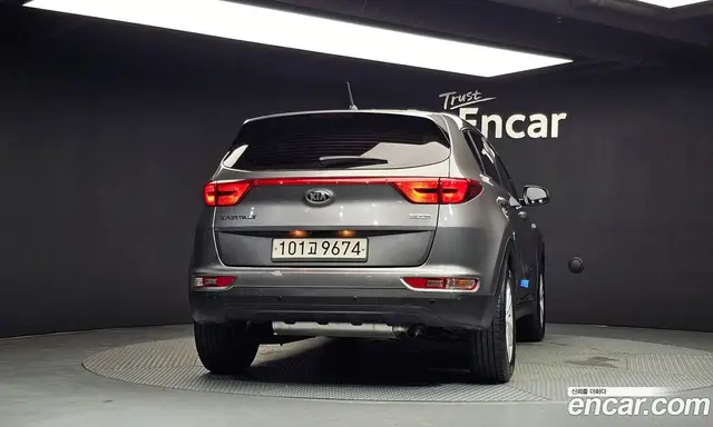 Kia Sportage 2016 1.7 автомат (гидро), миниатюра 4
