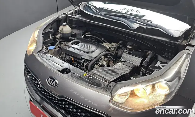 Kia Sportage 2016 1.7 автомат (гидро), миниатюра 6