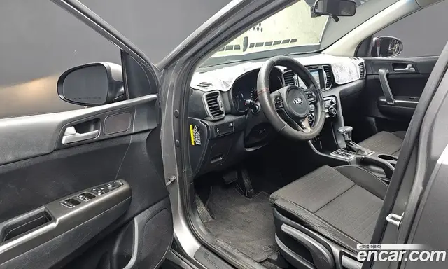 Kia Sportage 2016 1.7 автомат (гидро), миниатюра 10