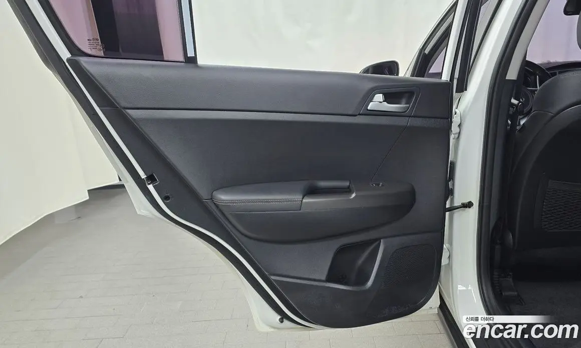 Kia Sportage 2017 2.0 автомат (гидро), фото 15