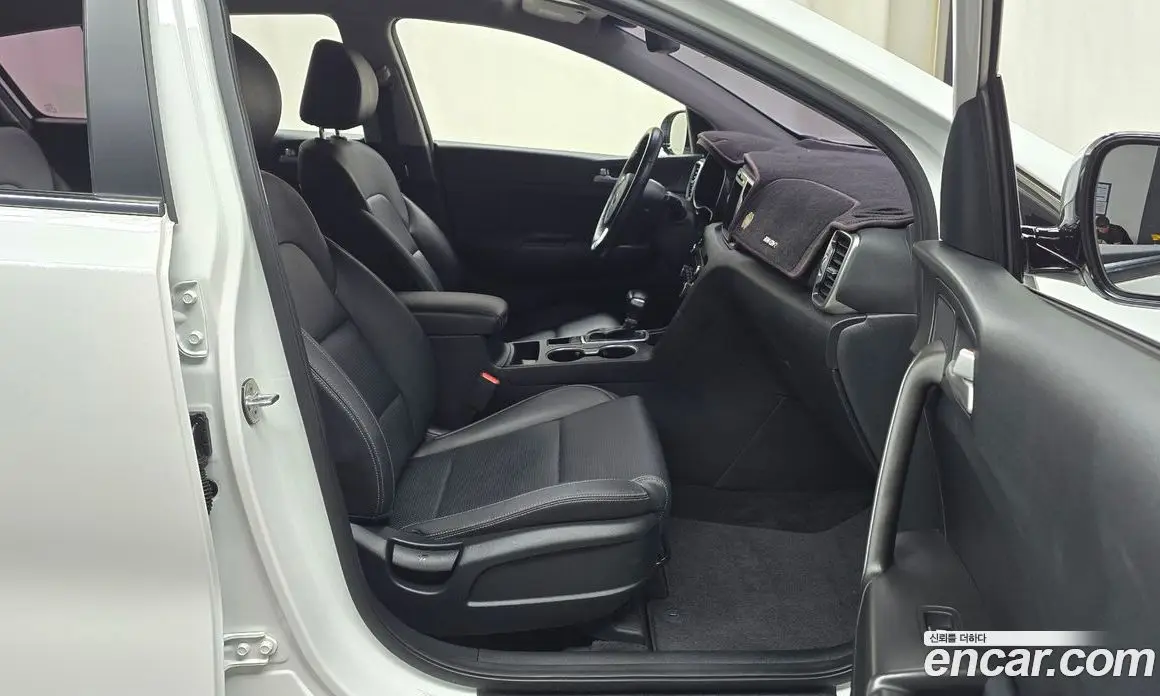 Kia Sportage 2017 2.0 автомат (гидро), фото 16