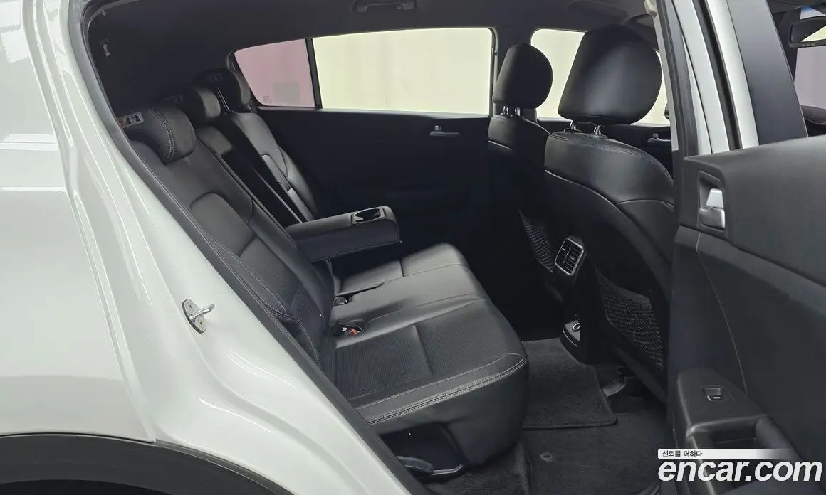 Kia Sportage 2017 2.0 автомат (гидро), фото 17