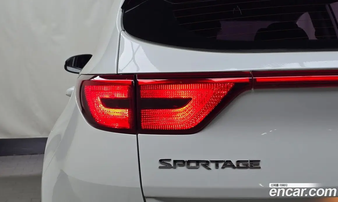 Kia Sportage 2017 2.0 автомат (гидро), фото 9