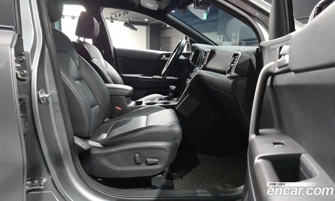 Kia Sportage 2020 2.0 автомат (гидро), фото 16 Kia Sportage 2020 2.0 автомат (гидро), фото 16