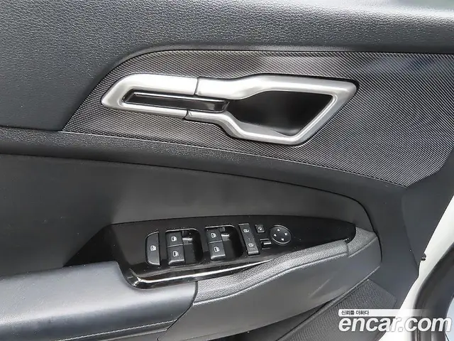 Kia Sportage 2022 1.6 автомат (гидро), миниатюра 11