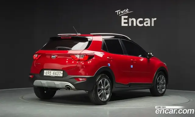 Kia Stonic 2018 1.6 автомат (гидро), миниатюра 2