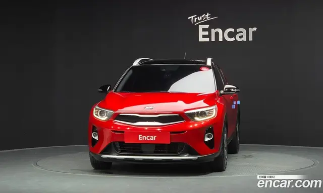 Kia Stonic 2018 1.6 автомат (гидро), миниатюра 3