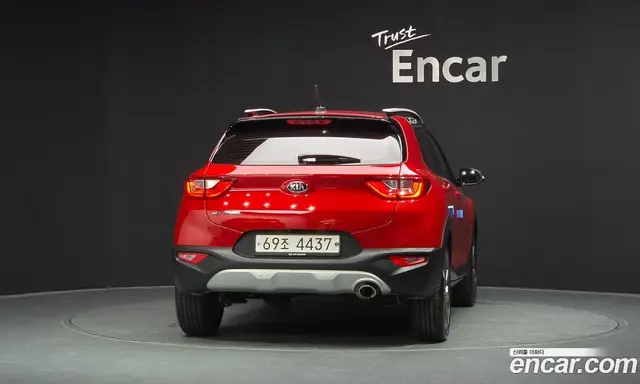Kia Stonic 2018 1.6 автомат (гидро), миниатюра 4