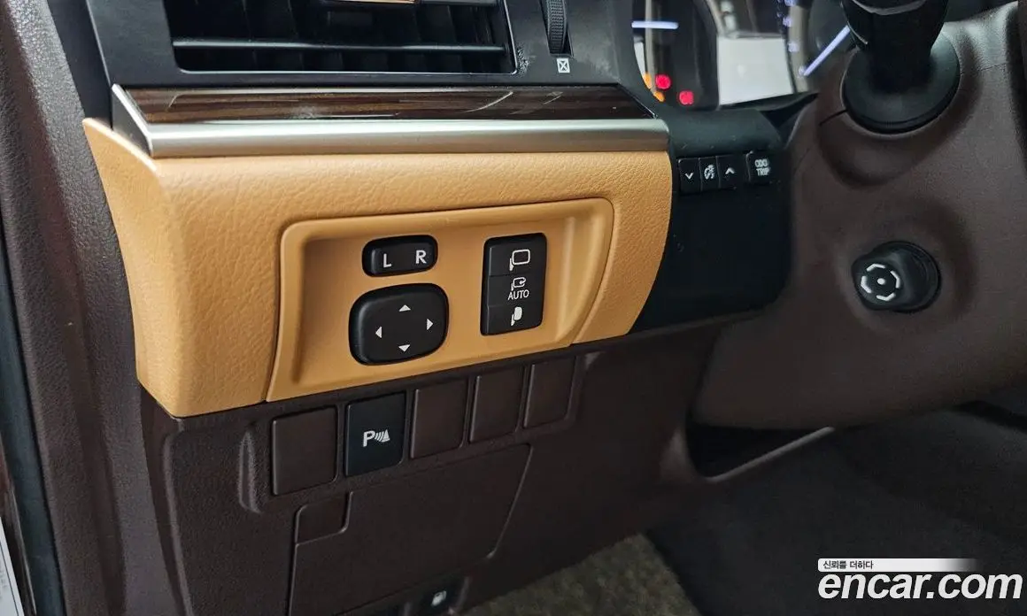 Lexus ES 2016 2.5 автомат (гидро), фото 16