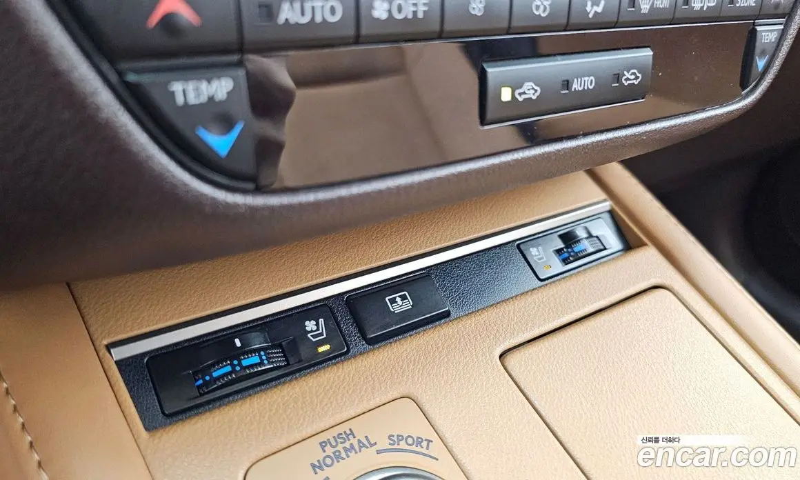 Lexus ES 2016 2.5 автомат (гидро), фото 17