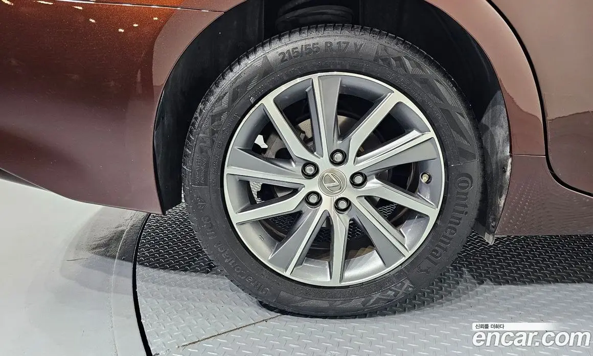 Lexus ES 2016 2.5 автомат (гидро), фото 5