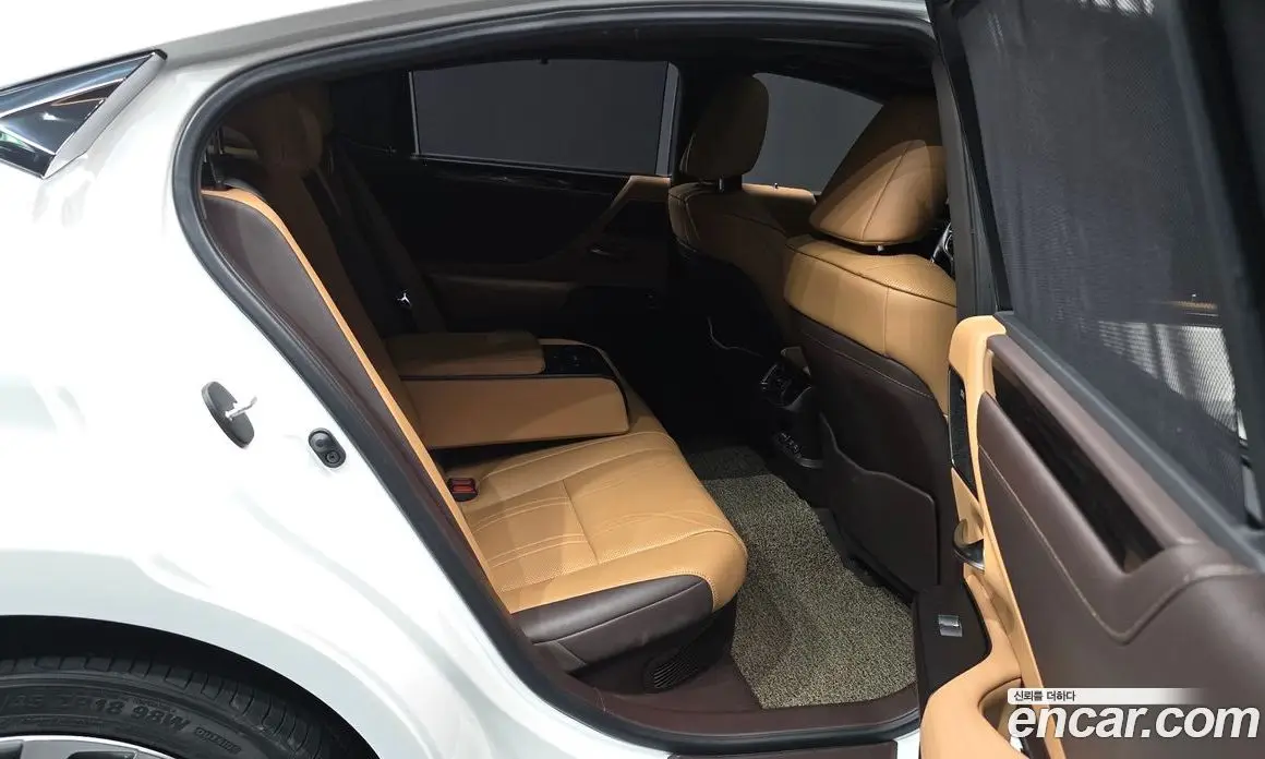 Lexus ES 2021 2.5 автомат (гидро), фото 18