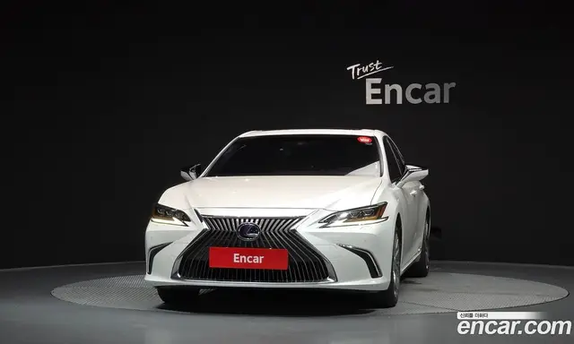 Lexus ES 2021 2.5 автомат (гидро), миниатюра 3