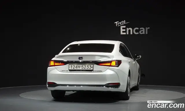 Lexus ES 2021 2.5 автомат (гидро), миниатюра 4